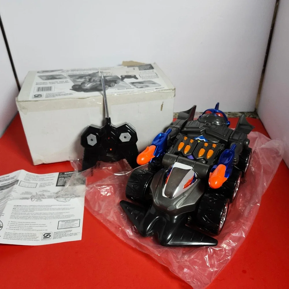 Supertoy Transmobot RC Transforming Robot Kid OS Grey Excellent Missile Launcher